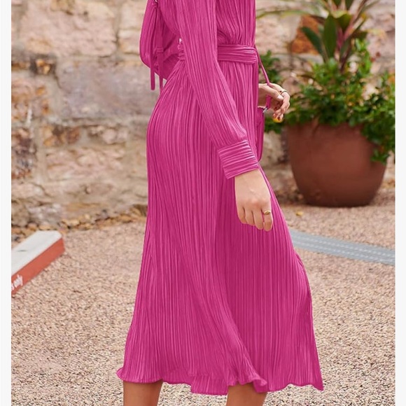 Ribbed Midi Dress - Picture 4 of 5